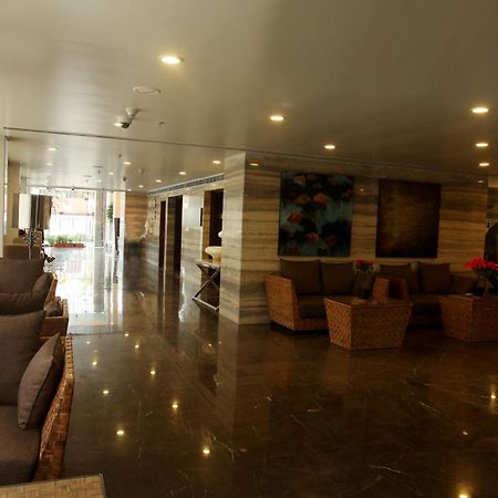 Paradigm Sarovar Portico Kākināda Εξωτερικό φωτογραφία