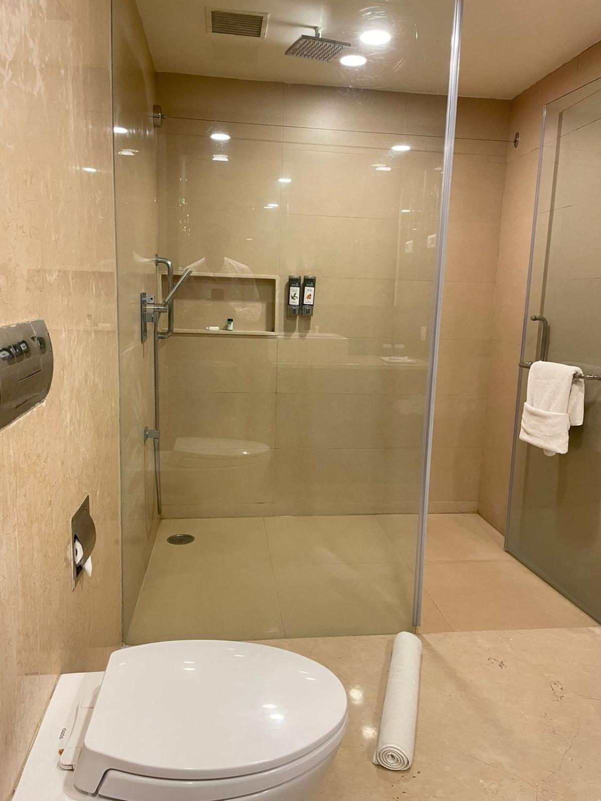 Paradigm Sarovar Portico Kākināda Εξωτερικό φωτογραφία