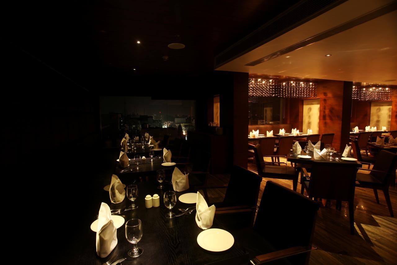Paradigm Sarovar Portico Kākināda Εξωτερικό φωτογραφία
